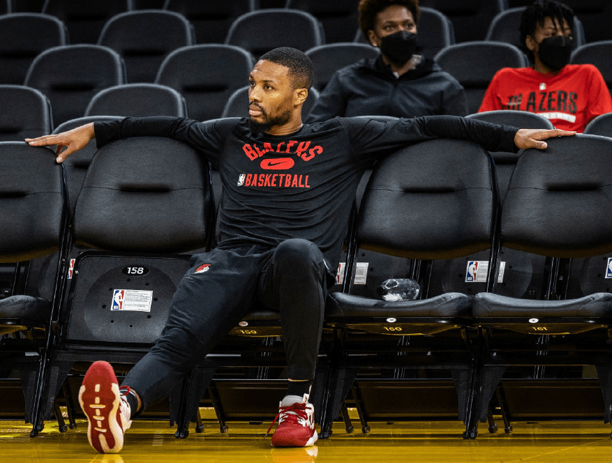 哈登在DWG比赛中出色防守,比赛规则变更引发热议!观众掌声雷动的简单介绍-九游电脑版